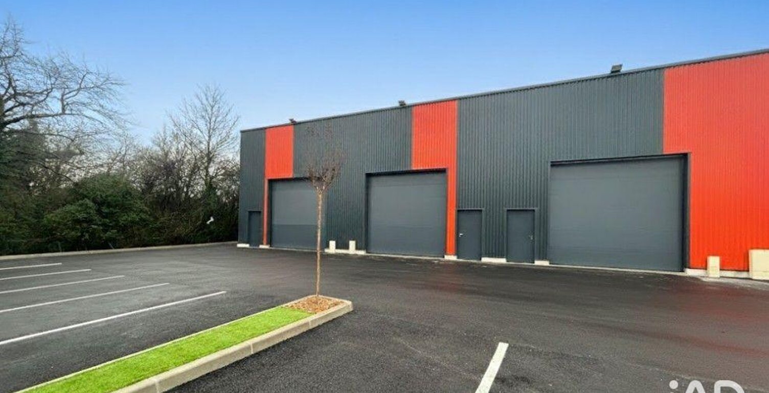 Location Local d'activités 450 m&sup2; — photo 1