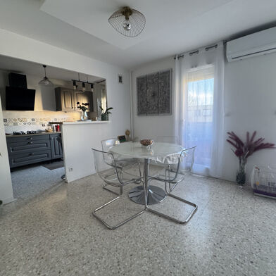 Appartement 4 pièces 240000 €