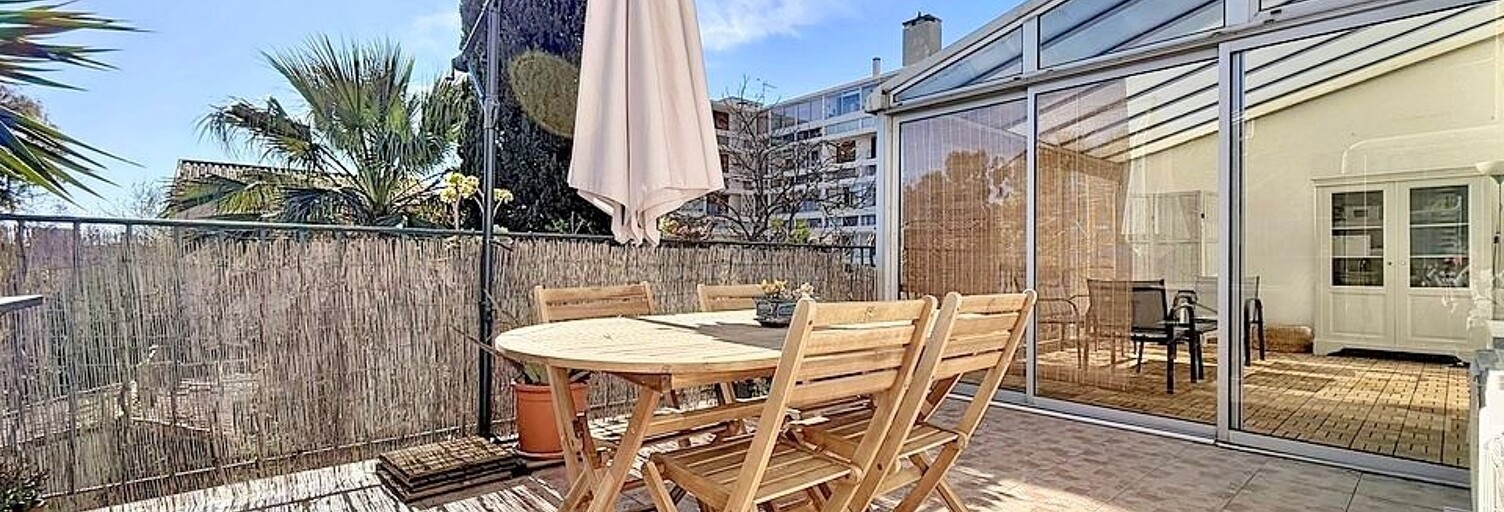 Immeuble  123 m² à vendre à Hyères (83400)