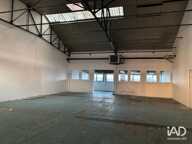 Location Local d'activités 202 m&sup2; — photo 3