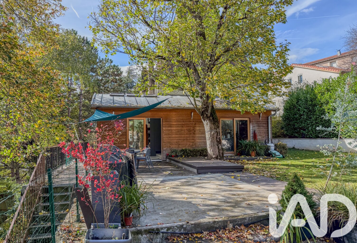 Vente Maison/villa 8 pièces — photo 1