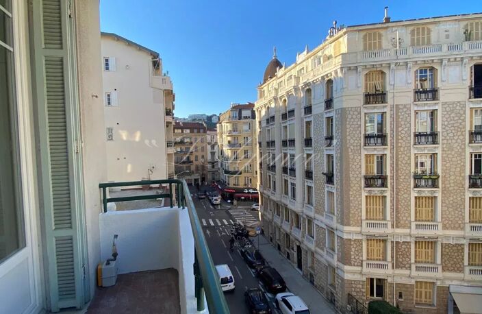 3 PIECES RUE ROSSINI — photo 4