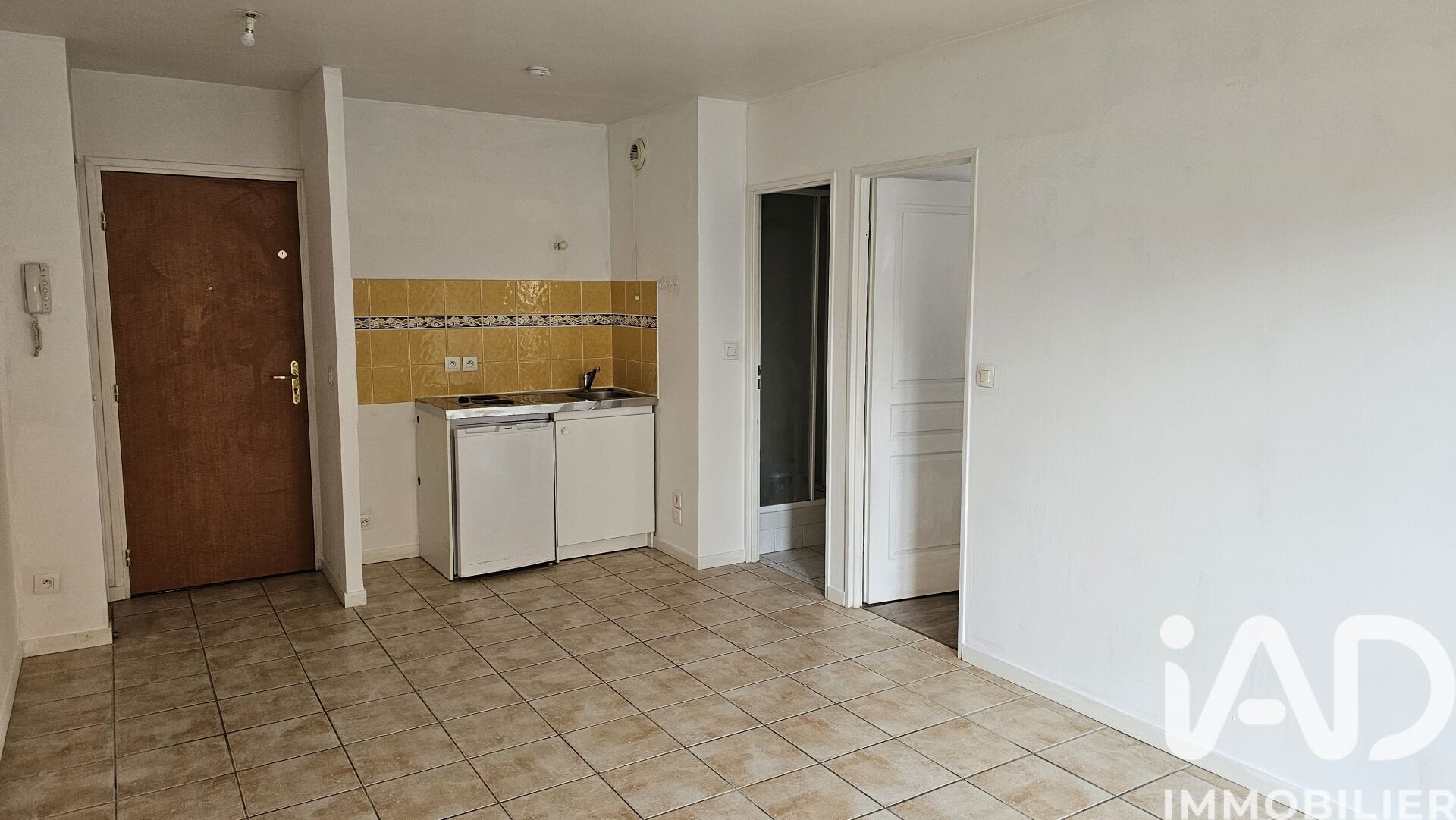 Vente Appartement 2 pièces - Photo 2