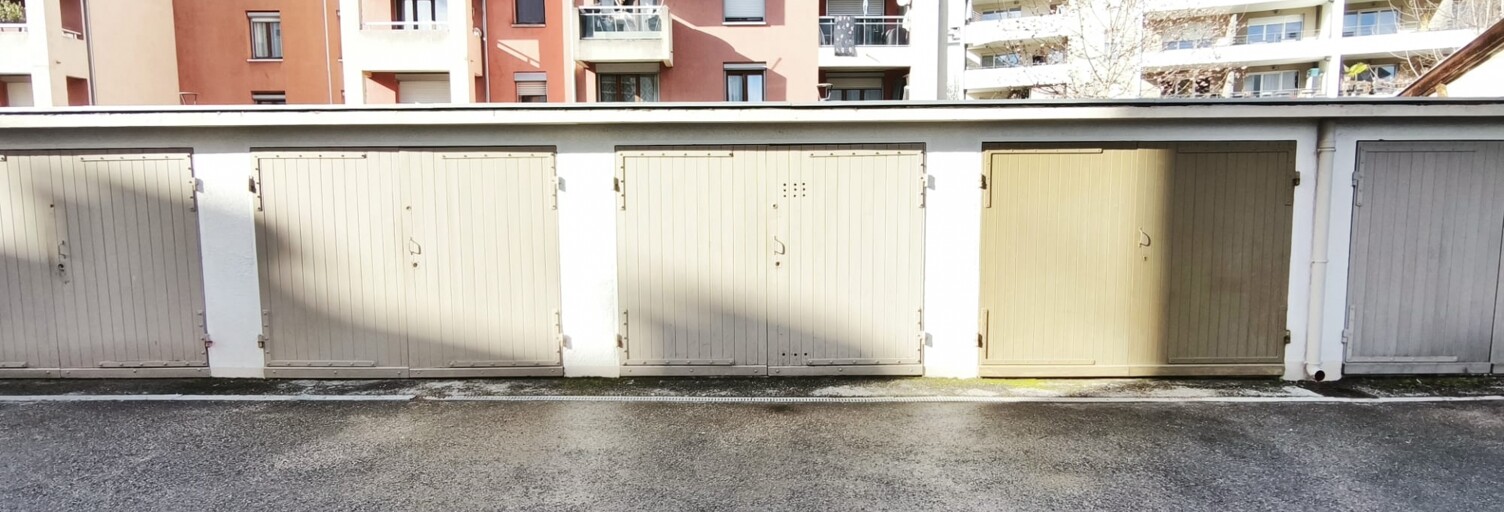 Garage  16 m² à vendre à Annecy (74000)