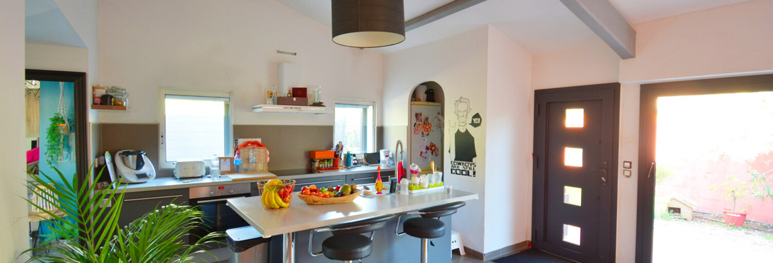 Appartement 4 Pièces 131 m² à louer à Solliès-Pont (83210)