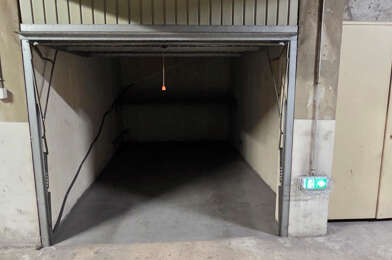 Garage  33000 €