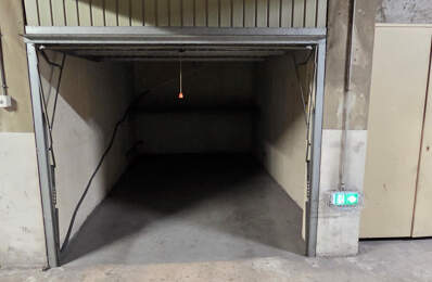 GARAGE  CENTRE CANNES — photo du bien