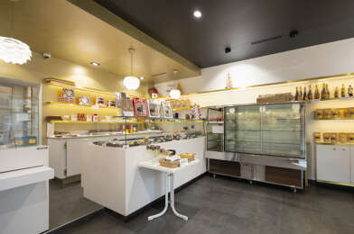 Commerce  258000 €