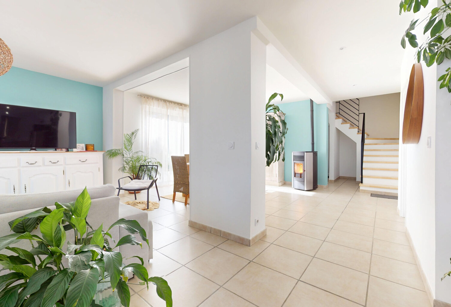Maison T5 de 164m2 sur un terrain de 2769m2 avec garage — photo 1