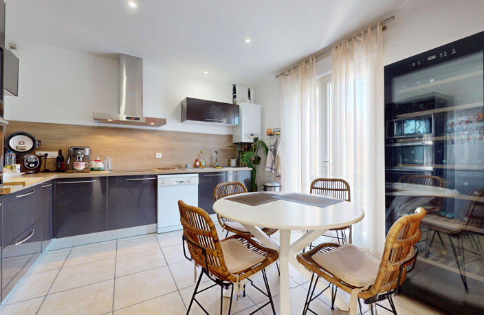 Maison T5 de 164m2 sur un terrain de 2769m2 avec garage — photo 2