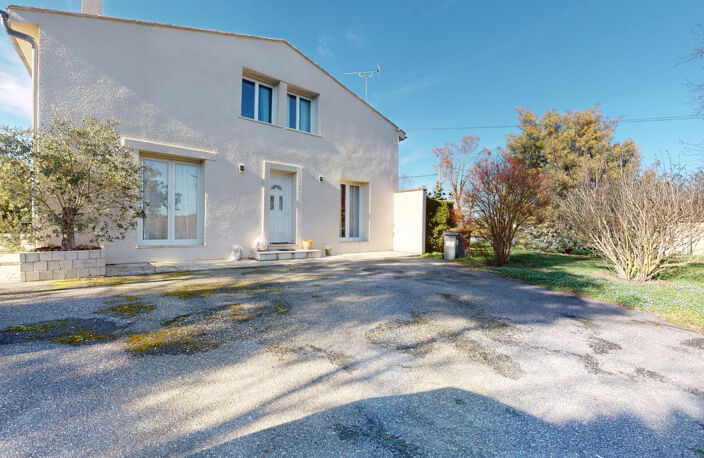 Maison T5 de 164m2 sur un terrain de 2769m2 avec garage — photo 3