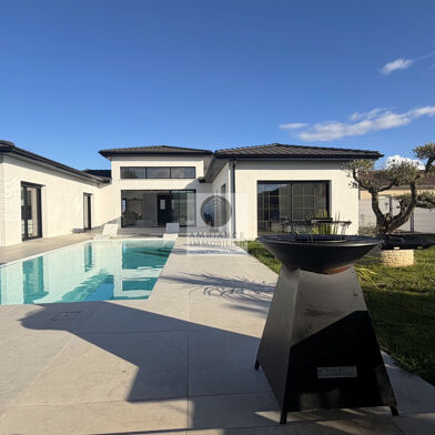 Maison 5 pièces 735000 €