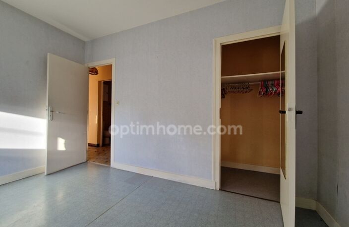 Maison de 73m², 4 pièces, 2 chambres sur un terrain de plus de 1000 m² — photo 4