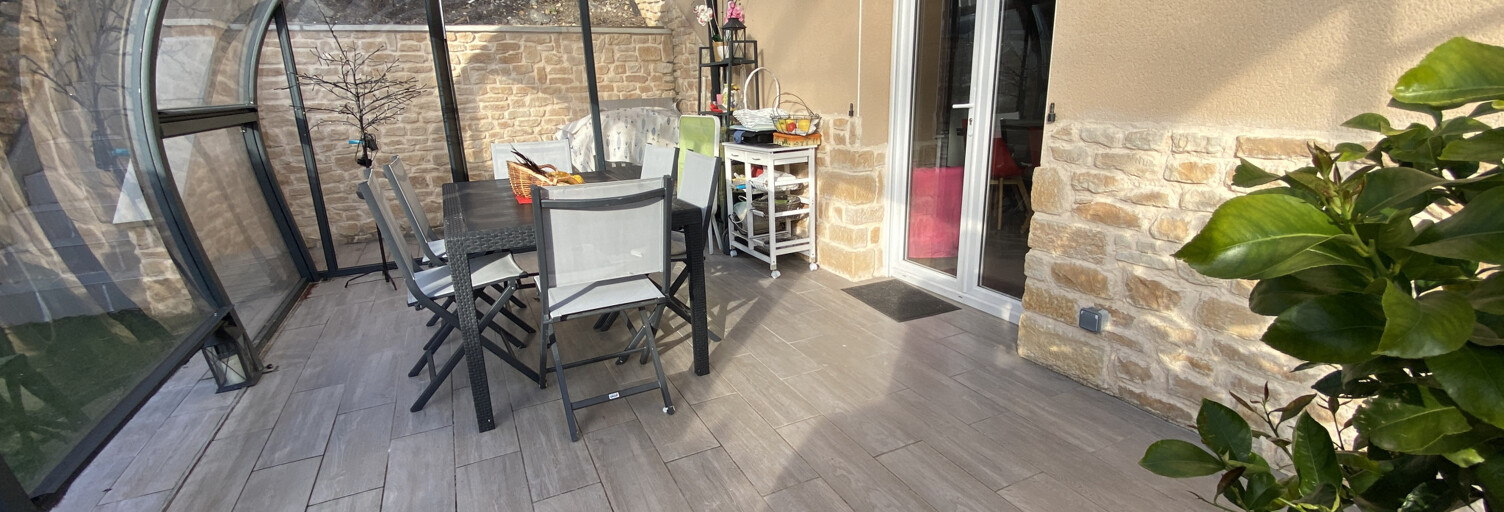 Maison 5 Pièces 100 m² à vendre à Joux (69170)