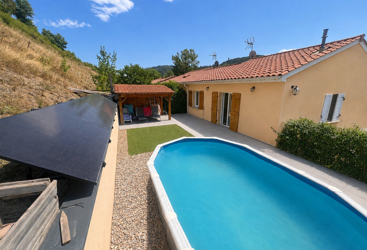 Maison avec 4 chambres — photo 1