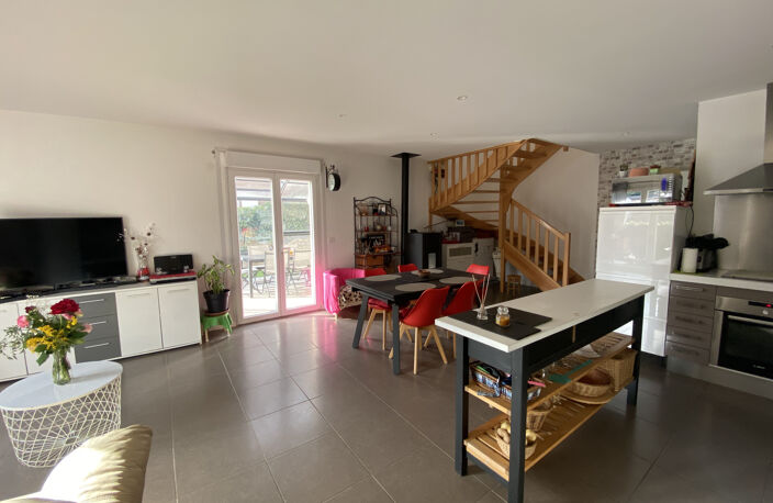 Maison avec 4 chambres — photo 4