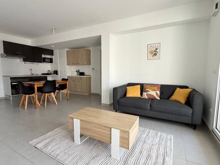 Appartement La Rochelle - 2 chambres - balcon - parking — photo 1