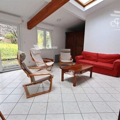 Maison 5 pièces 1346 €