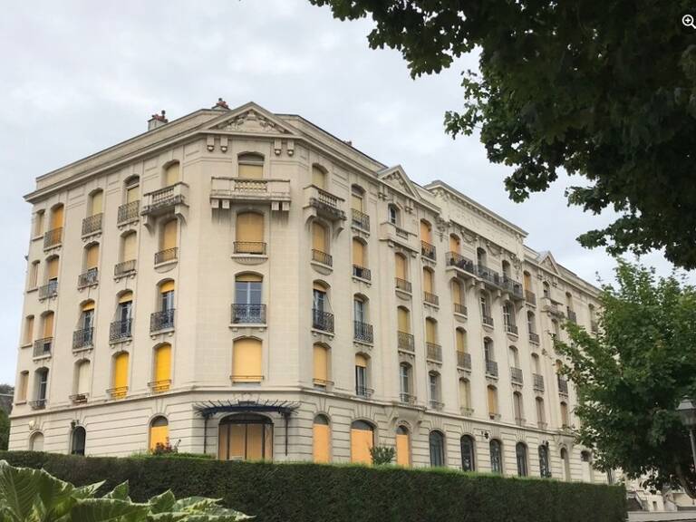 Appartement à vendre 5 pièces NERIS LES BAINS (03) — photo 1