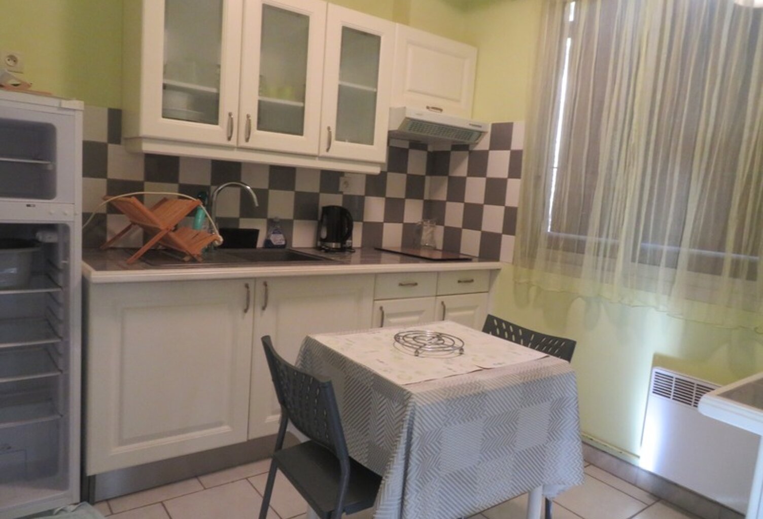 APPARTEMENT T1 de 48.50 m2, vendu meublé à  DIGNE LES BAINS (04) — photo 1