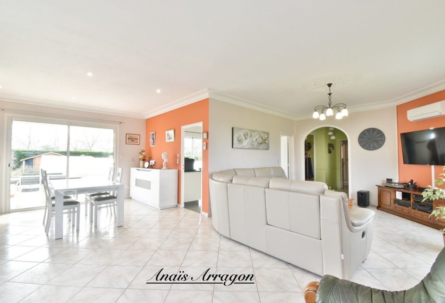 Maison de plain pied à SAINTE LIVRADE SUR LOT (47) — photo 1