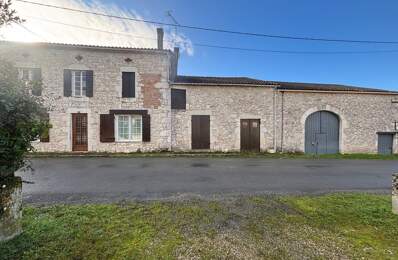 Maison de village en pierre avec dépendances — photo du bien