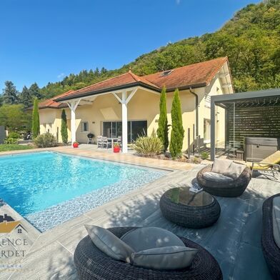 Maison 5 pièces 895000 €