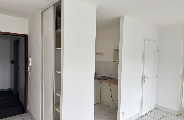 Appartement Tours 2 pièce(s) 41.60 m2 — photo 3