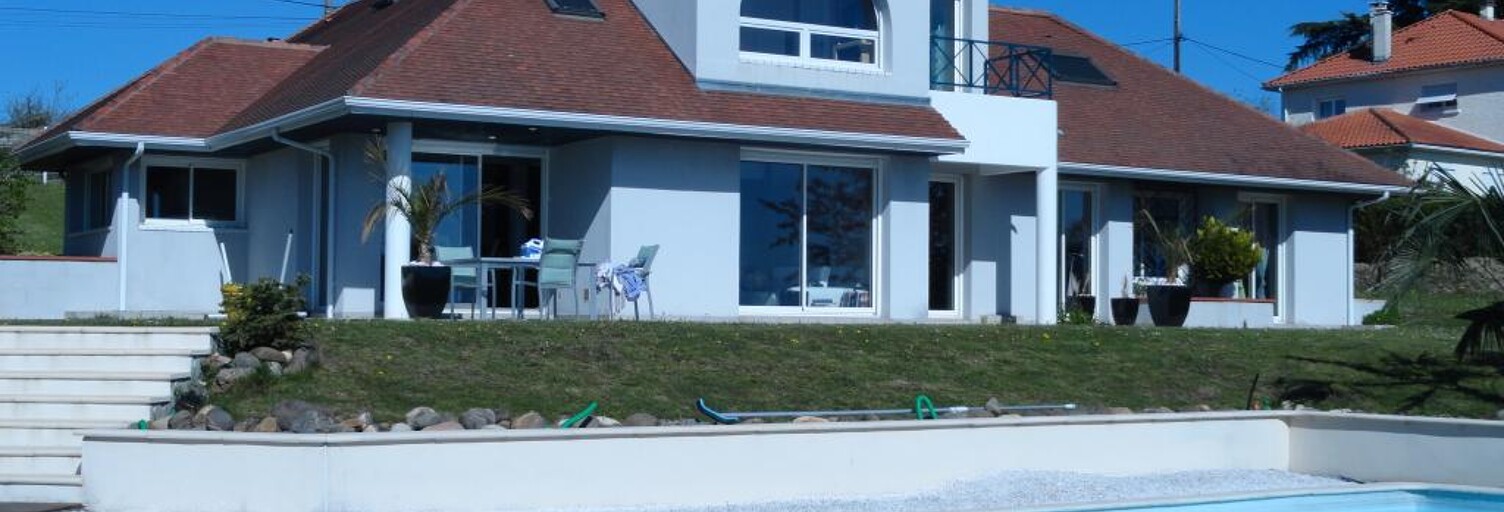 Maison 8 Pièces 180 m² à louer à Serres-Castet (64121)