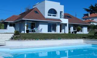 Maison 8 Pièces 180 m² à louer à Serres-Castet (64121)