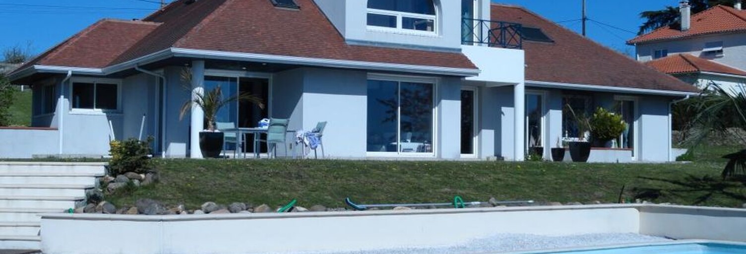 Maison 8 Pièces 180 m² à louer à Serres-Castet (64121)