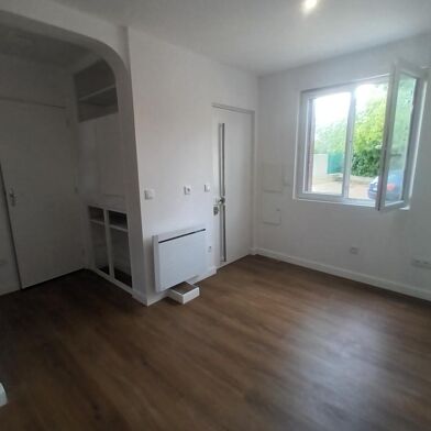 Appartement 1 pièces 730 €
