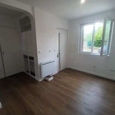 Appartement 1 pièces 730 €