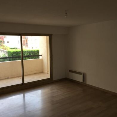 Appartement 2 pièces 1026 €