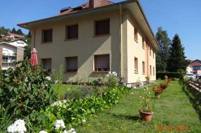 Appartement 5 pièces 700 €