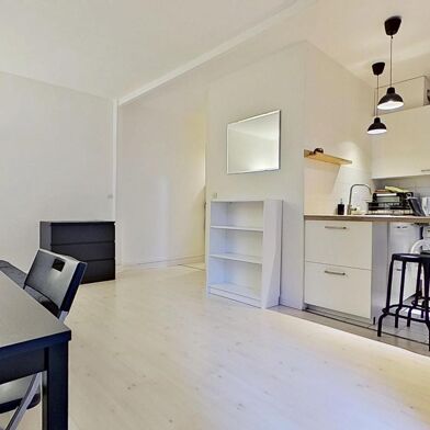 Appartement 1 pièces 1080 €