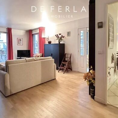 Appartement 3 pièces 2400 €