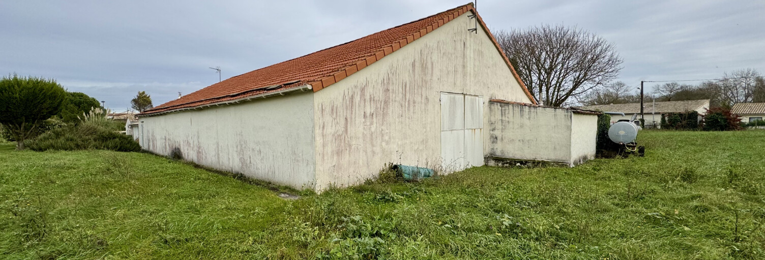 Garage  160 m² à vendre à Meschers-sur-Gironde (17132)