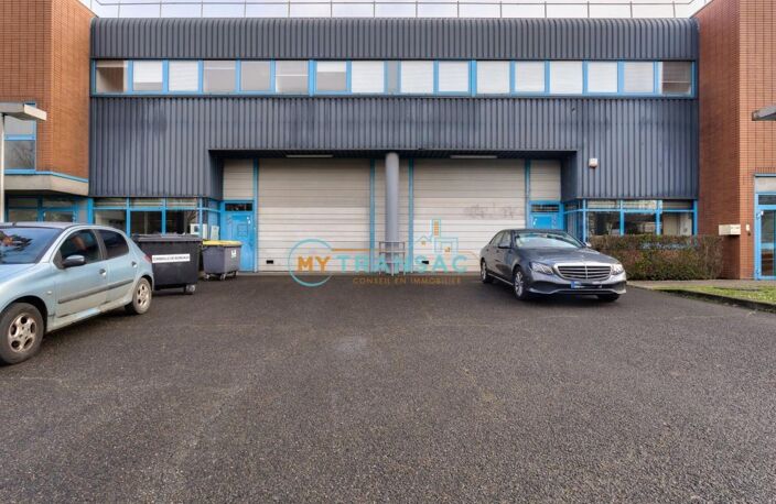 A LOUER local d'activité de 494m² dont 128m² — photo 2