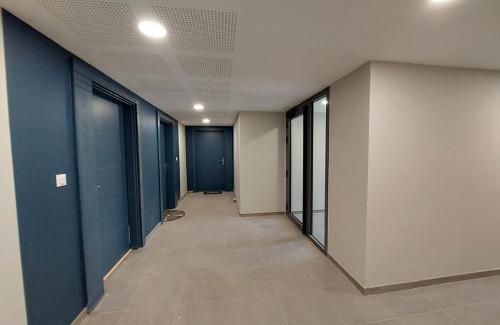 APPARTEMENT T3 EN RDC AVEC TERRASSE ET PARKING — photo 2