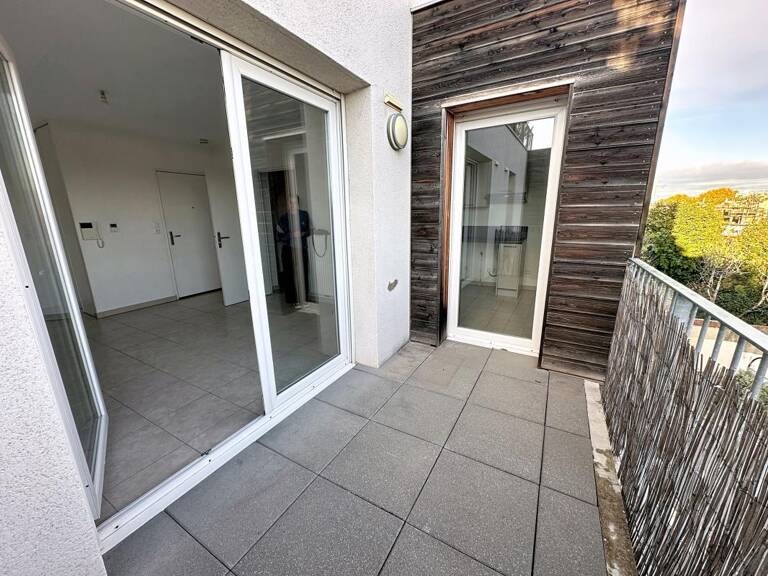 Appartement À Vendre Avignon Extra-Muros, studio 30 m², très bel état, terrasse et parking sous-sol, ascenseur — photo 1