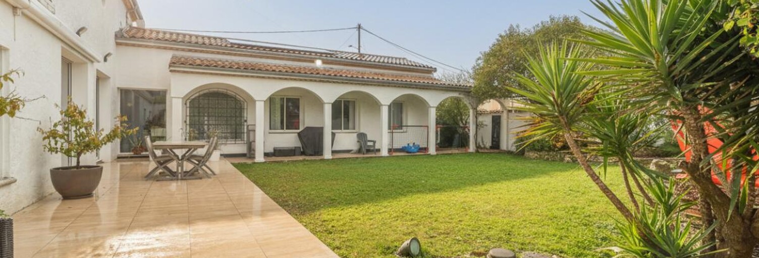 Maison 8 Pièces 298 m² à vendre à Mérignac (33700)