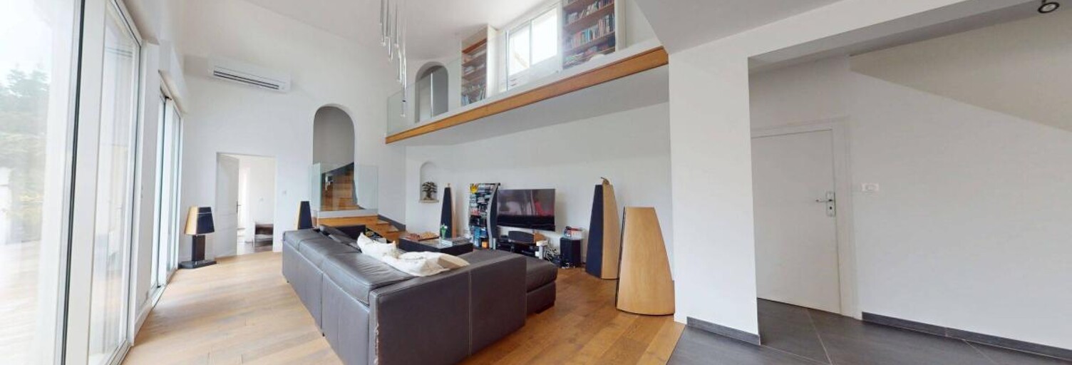 Maison 8 Pièces 298 m² à vendre à Mérignac (33700)