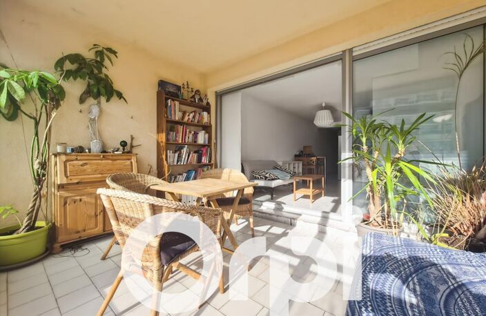 Superbe T2 traversant avec vue degagée — photo 4