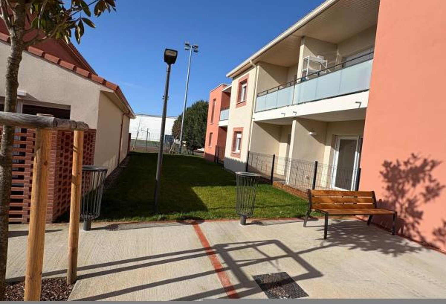 Magnifique T2 situé à Castelginest — photo 1