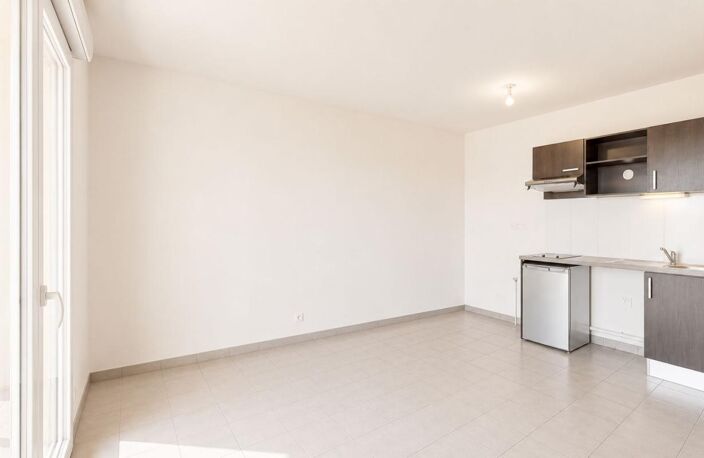 A VENDRE - Appartement T2 avec balcon et stationnements à Launaguet — photo 3