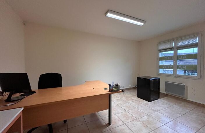 🏢 BUREAUX EN PARFAIT ÉTAT – EMPLACEMENT STRATÉGIQUE 🚗 — photo 5