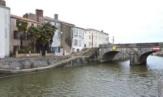 Immeuble  300 m² à vendre à Marans (17230)