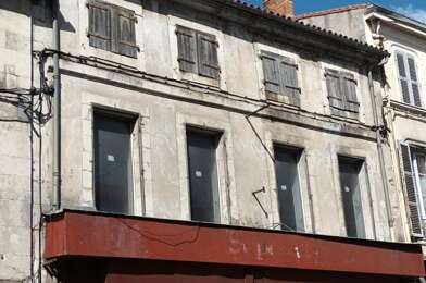 Immeuble  181000 €