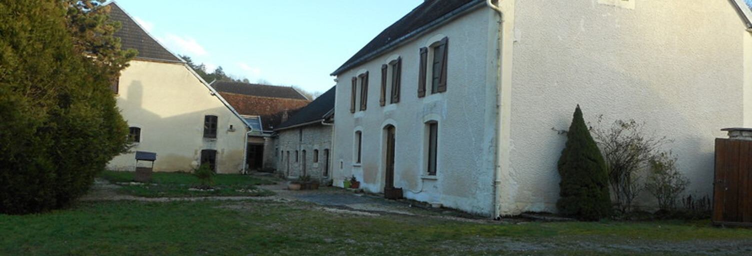 Maison 10 Pièces 235 m² à vendre à Chacenay (10110)